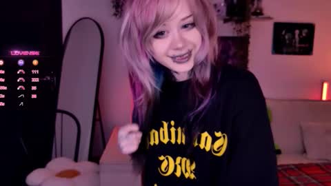 Lolly online show from November 18, 10:31 am