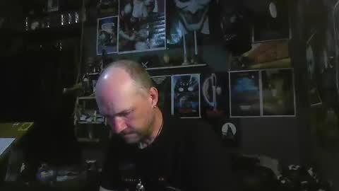 That guy online show from October 24, 3:25 am