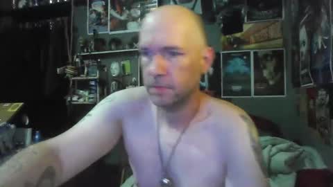 That guy online show from January 10, 4:42 pm