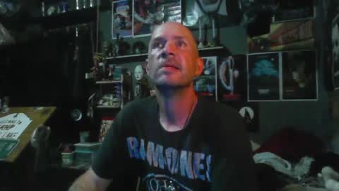 That guy online show from June 21, 4:59 am