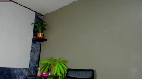 _luca_flame online show from November 30, 1:37 pm