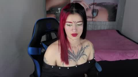 Snapshot of _lucia_21 chatting on September 22, 9:06 pm Lucia online show from September 22, 9:06 pm