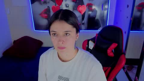 Lucia online show from February 25, 7:34 pm