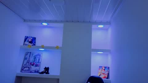 Lucia online show from March 8, 2:04 am