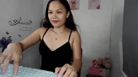 Snapshot of _m1ssj3n chatting on May 27, 7:38 am _m1ssj3n online show from May 27, 7:38 am