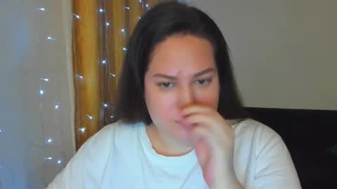 Snapshot of _madalexa_ chatting on February 11, 9:42 pm Alexa online show from February 11, 9:42 pm