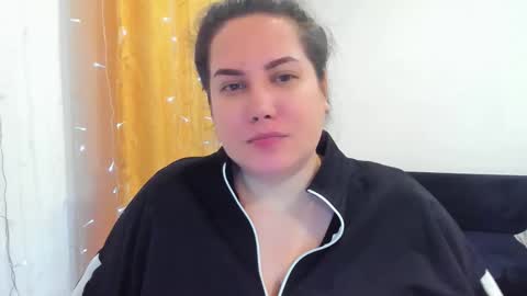 Snapshot of _madalexa_ chatting on February 27, 7:25 pm Alexa online show from February 27, 7:25 pm