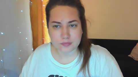 Snapshot of _madalexa_ chatting on March 31, 2:39 pm Alexa online show from March 31, 2:39 pm