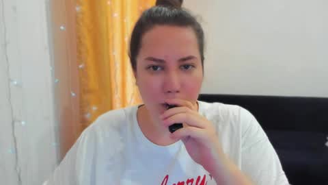 Snapshot of _madalexa_ chatting on April 3, 2:04 pm Alexa online show from April 3, 2:04 pm