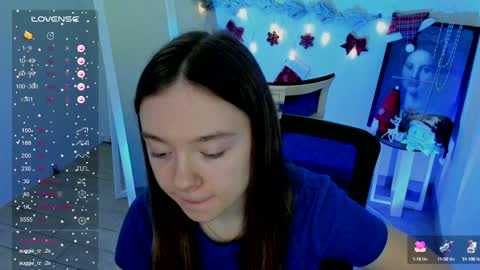 Snapshot of _margoqueen_ chatting on December 15, 7:46 am Margo online show from December 15, 7:46 am