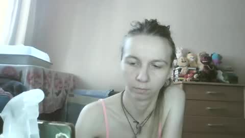 Snapshot of _mari_so chatting on June 28, 9:15 am Scarlett online show from June 28, 9:15 am