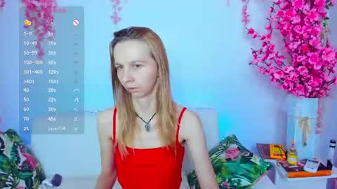 Snapshot of _mari_so chatting on July 15, 11:26 am Scarlett online show from July 15, 11:26 am