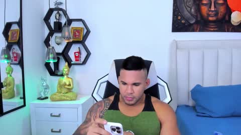 _matthew_santos_ online show from September 30, 10:48 pm