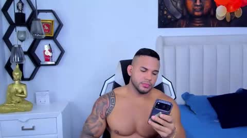 _matthew_santos_ online show from November 12, 11:36 pm