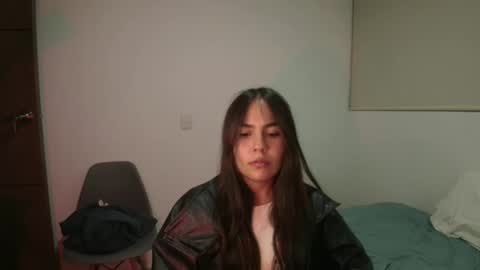 max and abby online show from April 26, 2:31 am