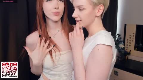 Elva and Kate  online show from May 1, 7:24 am