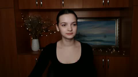 Susie online show from December 17, 1:16 pm