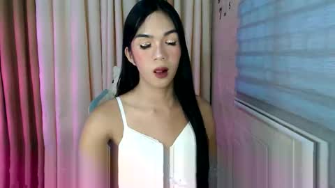 Snapshot of _mellyxxx chatting on January 11, 7:35 am Melly online show from January 11, 7:35 am