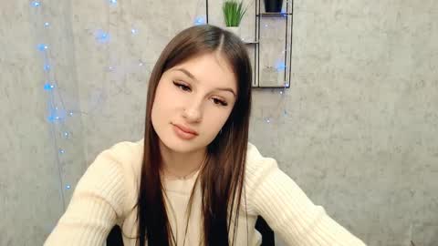 Snapshot of _miaangel_ chatting on February 18, 5:10 pm Mia online show from February 18, 5:10 pm