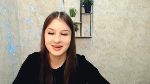 Snapshot of _miaangel_ chatting on February 23, 1:42 pm Mia online show from February 23, 1:42 pm