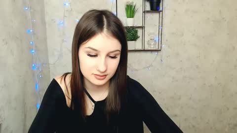 Snapshot of _miaangel_ chatting on February 27, 2:00 pm Mia online show from February 27, 2:00 pm