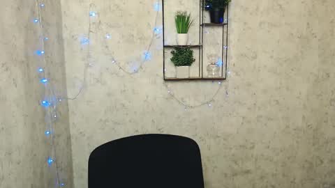 Snapshot of _miaangel_ chatting on February 28, 5:04 pm Mia online show from February 28, 5:04 pm