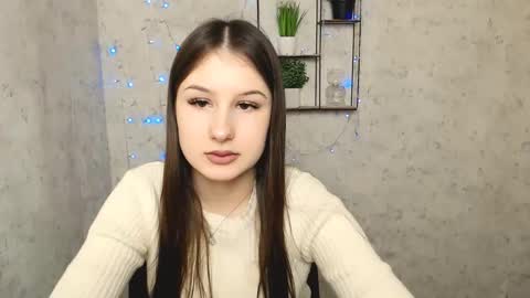 Snapshot of _miaangel_ chatting on March 11, 5:24 pm Mia online show from March 11, 5:24 pm