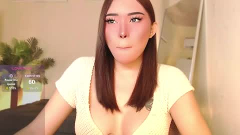 Mia Rose online show from November 26, 1:39 am