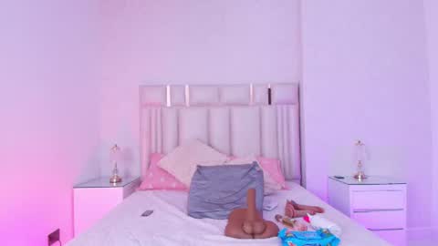 Mia  online show from July 14, 12:11 pm
