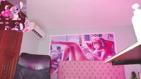 Snapshot of _miia_sweet chatting on December 12, 7:15 pm Paula online show from December 12, 7:15 pm