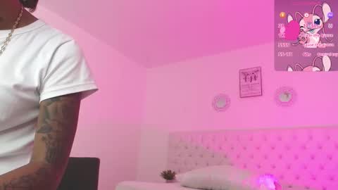 Snapshot of _miia_sweet chatting on September 9, 11:43 am Paula online show from September 9, 11:43 am