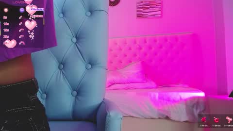 Snapshot of _miia_sweet chatting on November 20, 11:32 am Paula online show from November 20, 11:32 am