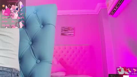 Snapshot of _miia_sweet chatting on November 21, 12:04 pm Paula online show from November 21, 12:04 pm