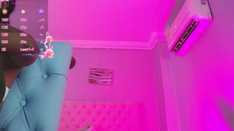 Snapshot of _miia_sweet chatting on November 27, 11:34 am Paula online show from November 27, 11:34 am