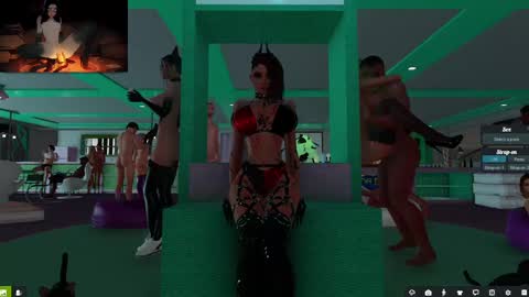 Snapshot of _mikaylaroyce_ chatting on December 21, 10:51 pm Allix online show from December 21, 10:51 pm