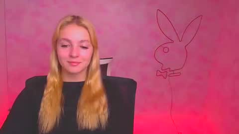 Melanie online show from December 20, 10:27 am