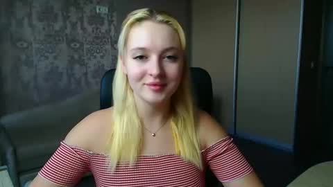 Melanie online show from February 3, 12:32 pm