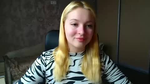Melanie online show from March 26, 11:05 am