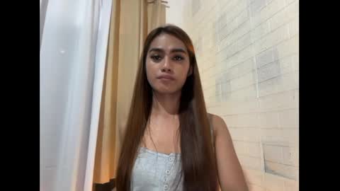 Snapshot of _milliondollarbaby_ chatting on May 30, 4:26 pm Irina online show from May 30, 4:26 pm