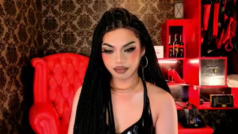 Snapshot of _ministryofsin_ chatting on December 13, 8:14 pm Raven Strauss online show from December 13, 8:14 pm