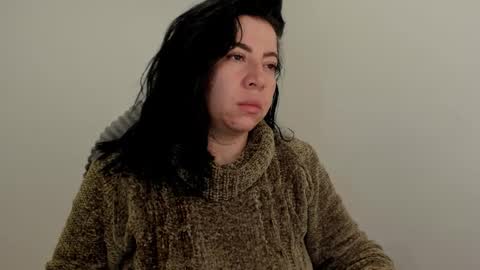 _miss_coco_ online show from October 18, 4:15 am