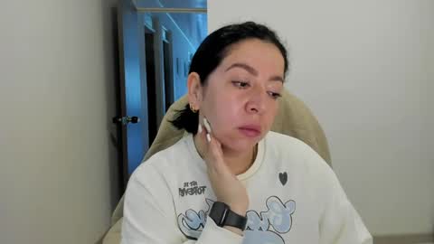 _miss_coco_ online show from April 29, 12:31 pm