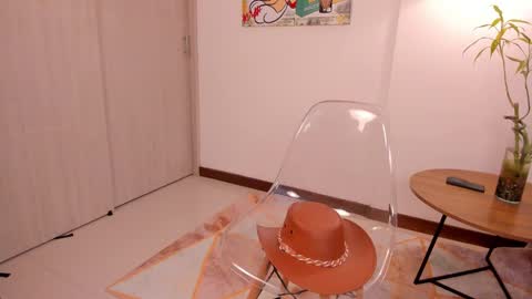 kimberley cruz online show from February 27, 5:15 pm