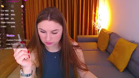 Mia online show from February 15, 9:16 am