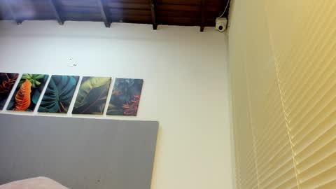 Snapshot of _molly_rosse_ chatting on November 10, 11:42 am _molly_rosse_ online show from November 10, 11:42 am