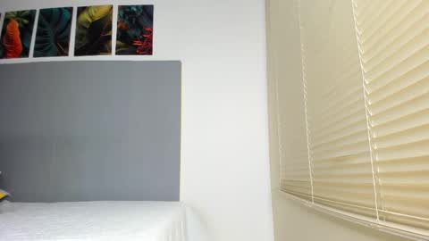 Snapshot of _molly_rosse_ chatting on November 18, 12:20 pm _molly_rosse_ online show from November 18, 12:20 pm