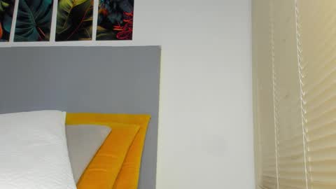 _molly_rosse_ online show from January 17, 12:21 pm