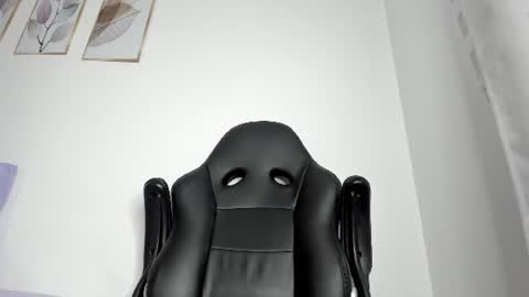 _molly_rosse_ online show from July 1, 11:56 am