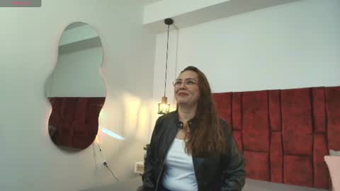 _monaliza_ online show from July 22, 12:19 pm