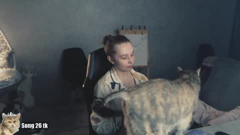 Debby  online show from April 29, 7:42 pm